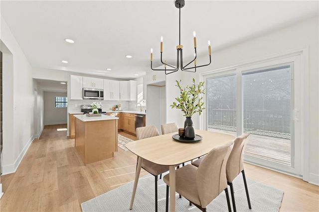 213 NW 80th Street, Kansas City, MO 64118