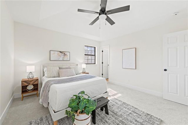 213 NW 80th Street, Kansas City, MO 64118