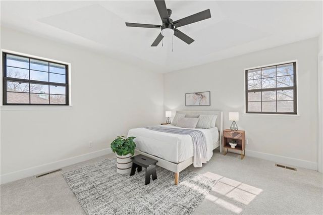 213 NW 80th Street, Kansas City, MO 64118