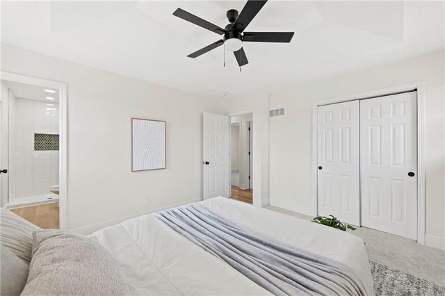 213 NW 80th Street, Kansas City, MO 64118