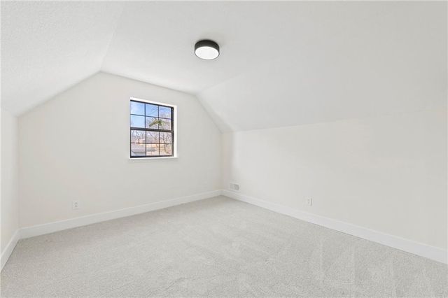 213 NW 80th Street, Kansas City, MO 64118