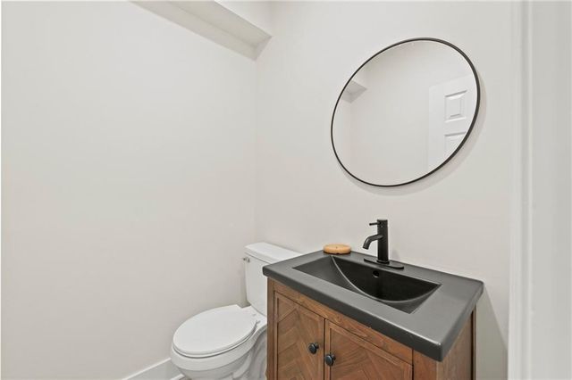 213 NW 80th Street, Kansas City, MO 64118