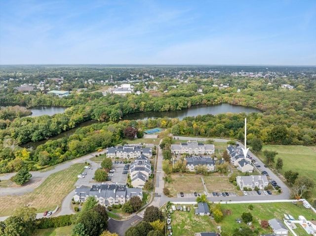 1301 Carriage Ln 1301, Taunton, MA 02780