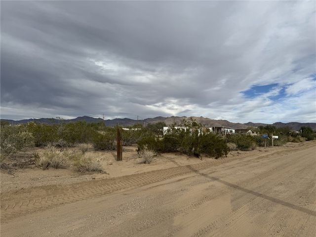 4391 W Miramar Drive, Golden Valley, AZ 86413