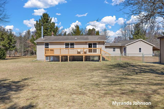 11706 Taylor Street, West Olive, MI 49460