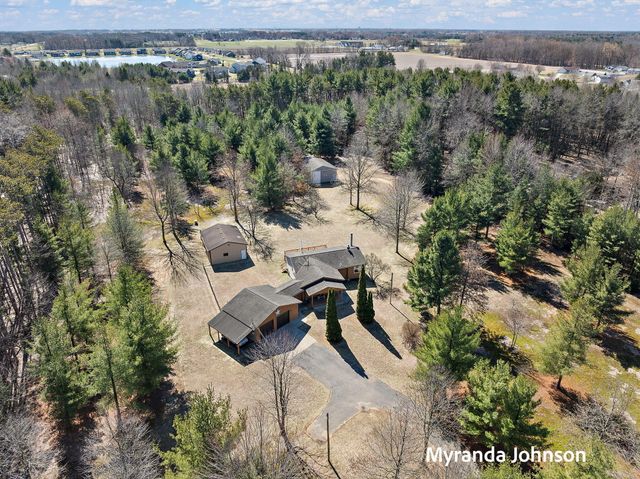 11706 Taylor Street, West Olive, MI 49460