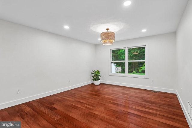1602 LOCKSLEY DR, Annapolis, MD 21401