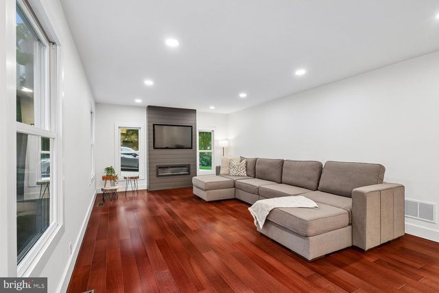 1602 LOCKSLEY DR, Annapolis, MD 21401
