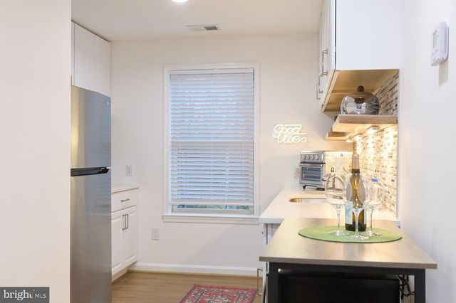 1602 LOCKSLEY DR, Annapolis, MD 21401