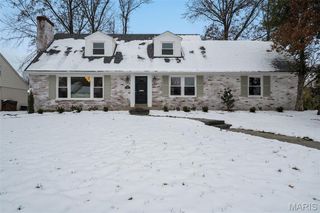 369 Halcyon Drive, Glendale, MO 63122