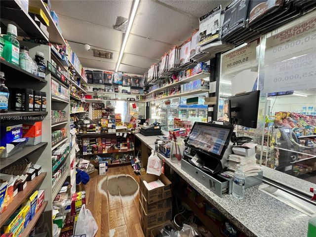 1539 NW 3RD AVENUE, Miami, FL 33136