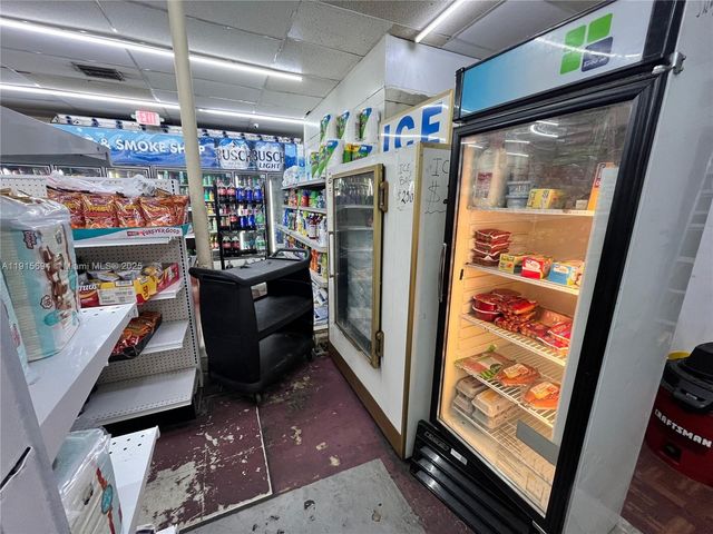 1539 NW 3RD AVENUE, Miami, FL 33136