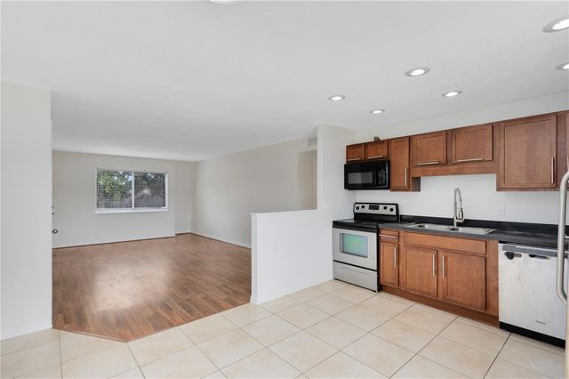 1938 S CONWAY ROAD 5, Orlando, FL 32812