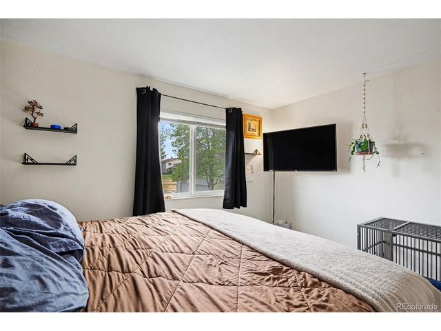 3355 S Flower St 104, Lakewood, CO 80227