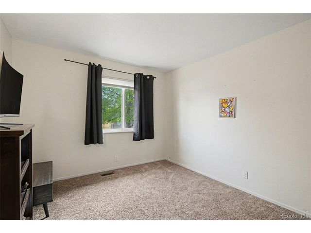 3355 S Flower St 104, Lakewood, CO 80227