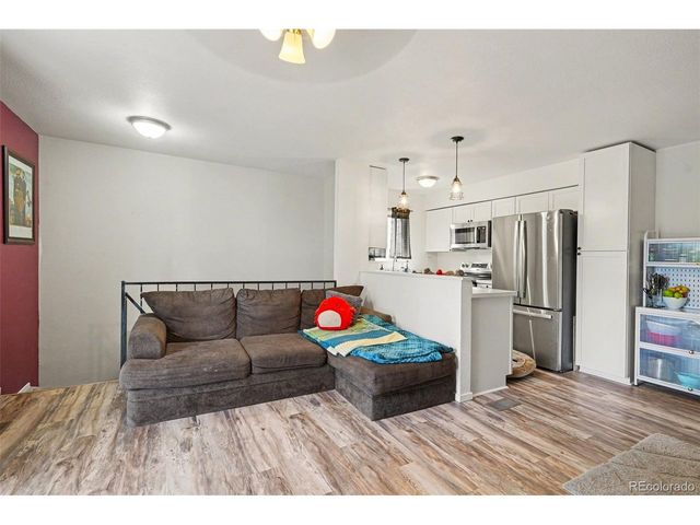3355 S Flower St 104, Lakewood, CO 80227