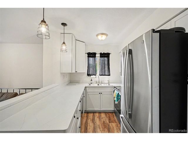 3355 S Flower St 104, Lakewood, CO 80227