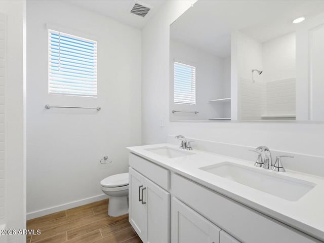 358 W FLATIRON Trail, Apache Junction, AZ 85120