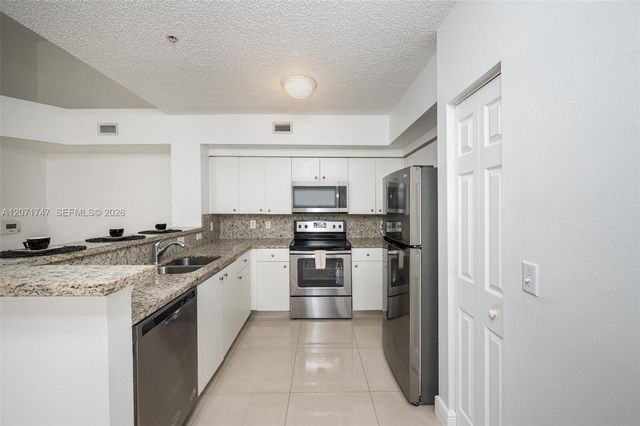 2280 E Preserve Way 303, Miramar, FL 33025