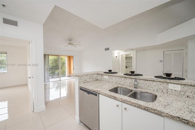 2280 E Preserve Way 303, Miramar, FL 33025
