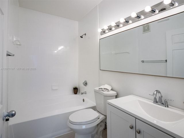 2280 E Preserve Way 303, Miramar, FL 33025
