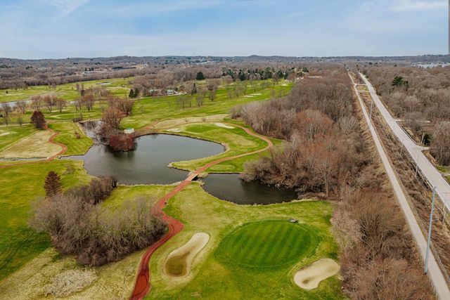 N20W28482 Oakton ROAD, Pewaukee, WI 53072