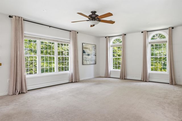 1 Eagle Hill Road, Raymond, NH 03077