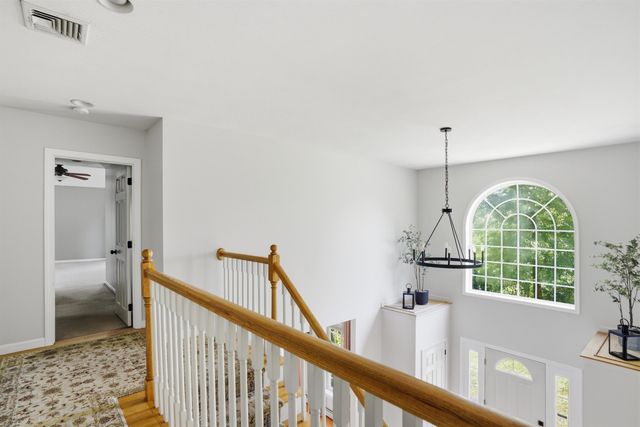 1 Eagle Hill Road, Raymond, NH 03077