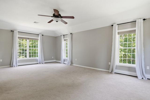 1 Eagle Hill Road, Raymond, NH 03077