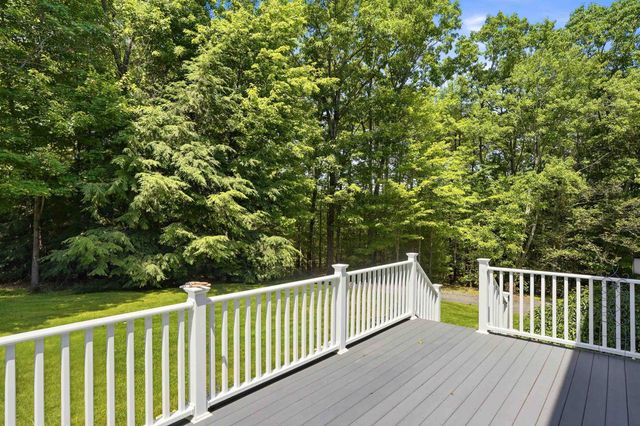 1 Eagle Hill Road, Raymond, NH 03077