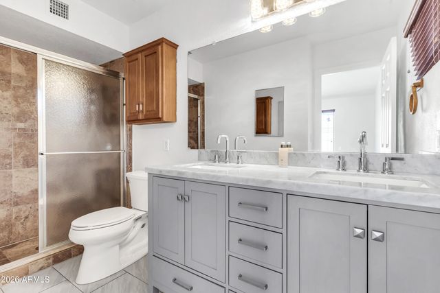 864 W MESQUITE Street, Chandler, AZ 85225