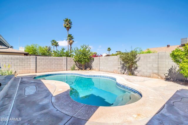 864 W MESQUITE Street, Chandler, AZ 85225