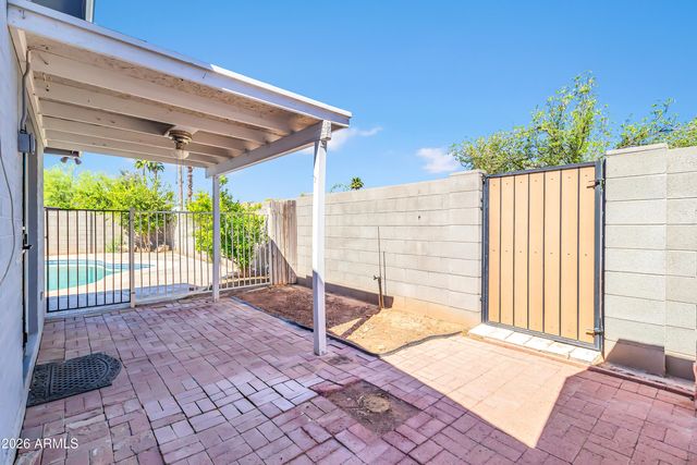 864 W MESQUITE Street, Chandler, AZ 85225