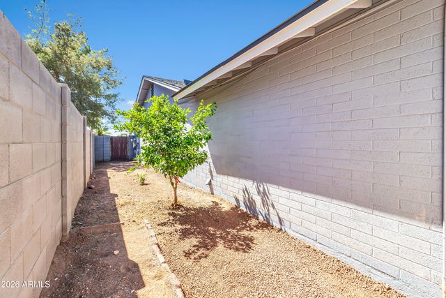 864 W MESQUITE Street, Chandler, AZ 85225