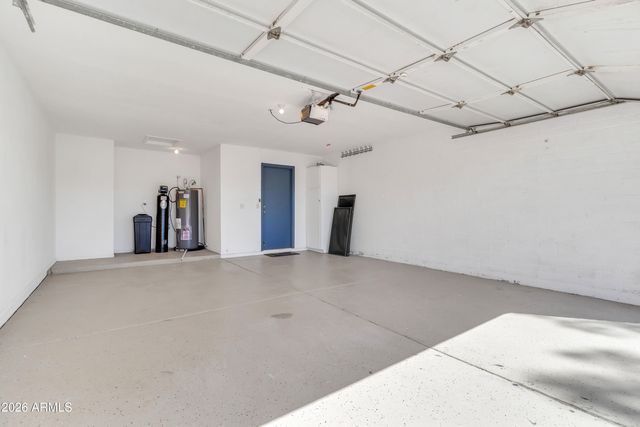 864 W MESQUITE Street, Chandler, AZ 85225