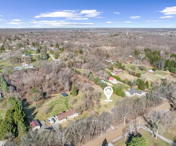 1480 Old Plank Road, Milford, MI 48381
