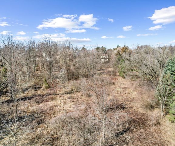 1480 Old Plank Road, Milford, MI 48381