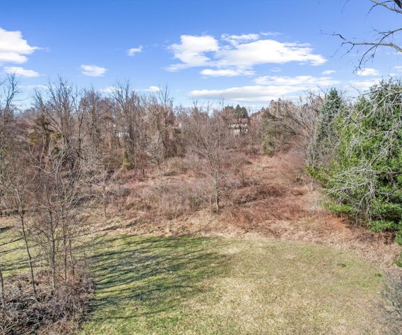 1480 Old Plank Road, Milford, MI 48381