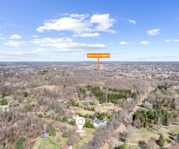 1480 Old Plank Road, Milford, MI 48381
