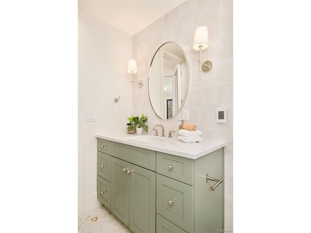 735 S Gaylord St, Denver, CO 80209