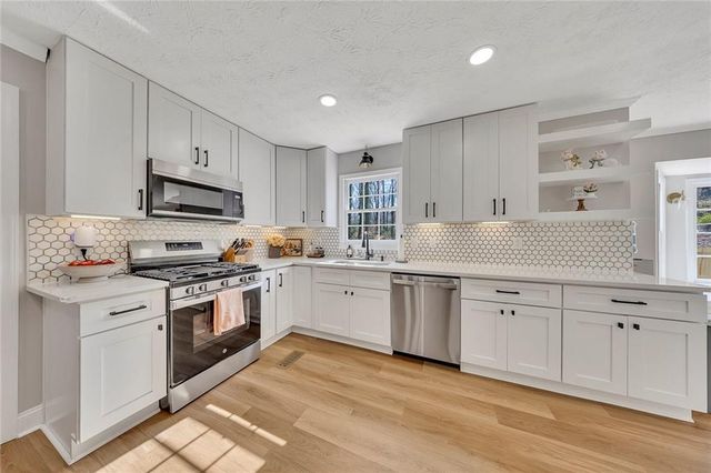 2698 Colony Circle, Snellville, GA 30078