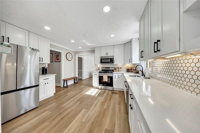 2698 Colony Circle, Snellville, GA 30078