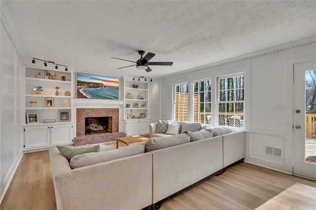 2698 Colony Circle, Snellville, GA 30078