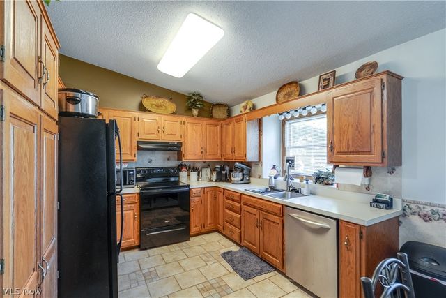 2633 Eastwood Drive, Wooster, OH 44691