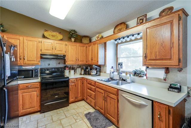 2633 Eastwood Drive, Wooster, OH 44691