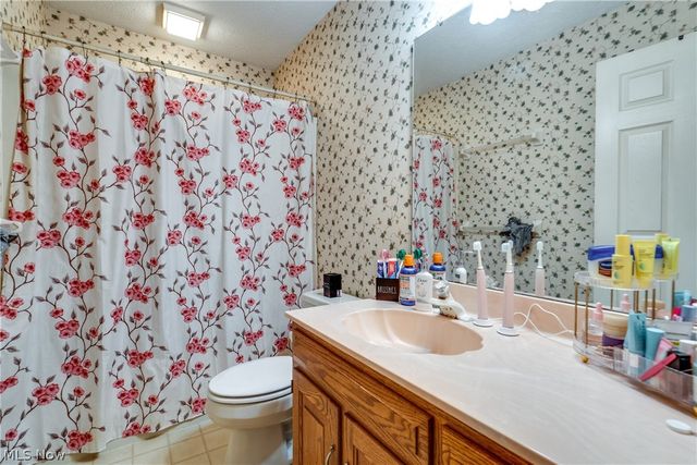 2633 Eastwood Drive, Wooster, OH 44691