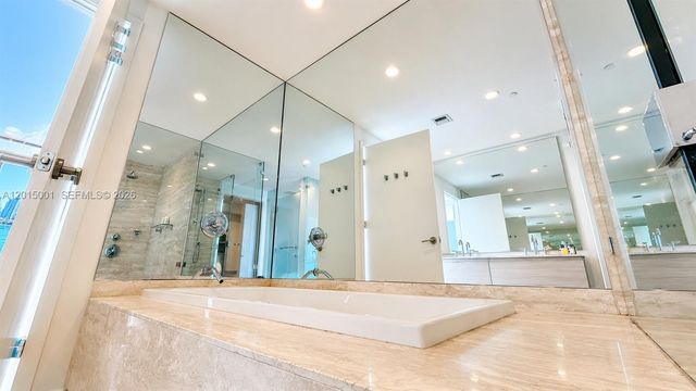 2900 NE 7th Ave 3207, Miami, FL 33137