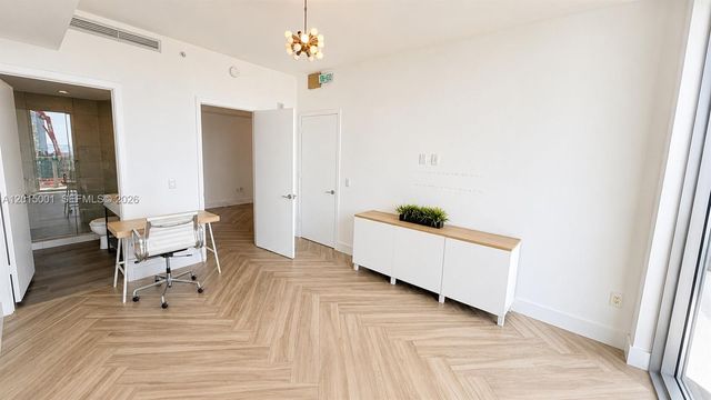 2900 NE 7th Ave 3207, Miami, FL 33137
