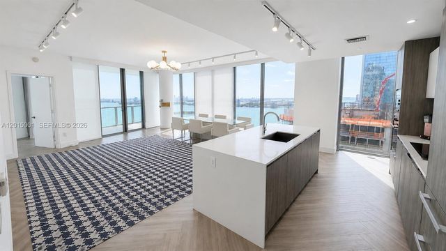 2900 NE 7th Ave 3207, Miami, FL 33137