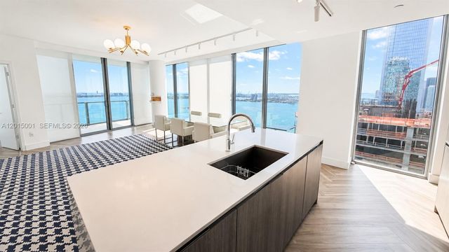 2900 NE 7th Ave 3207, Miami, FL 33137
